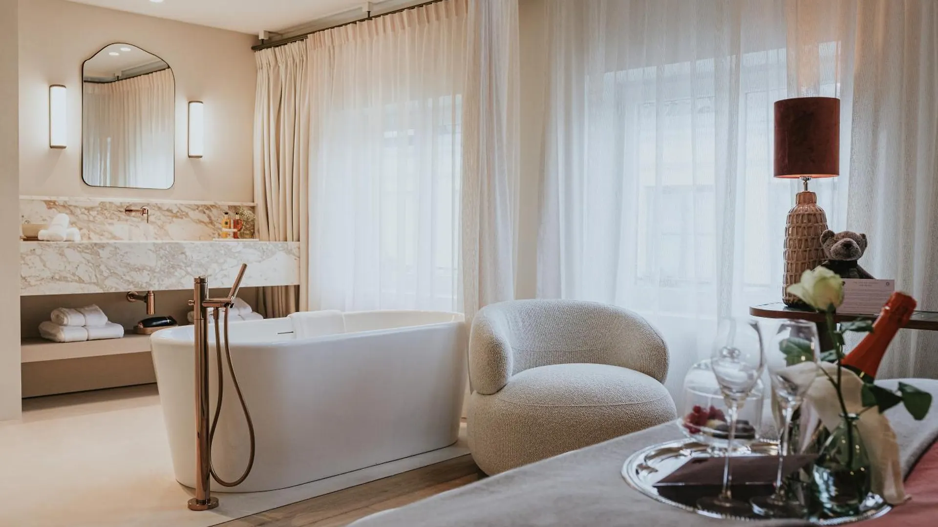 The Burgundy - Boutique B&B Bruges Bed & Breakfast