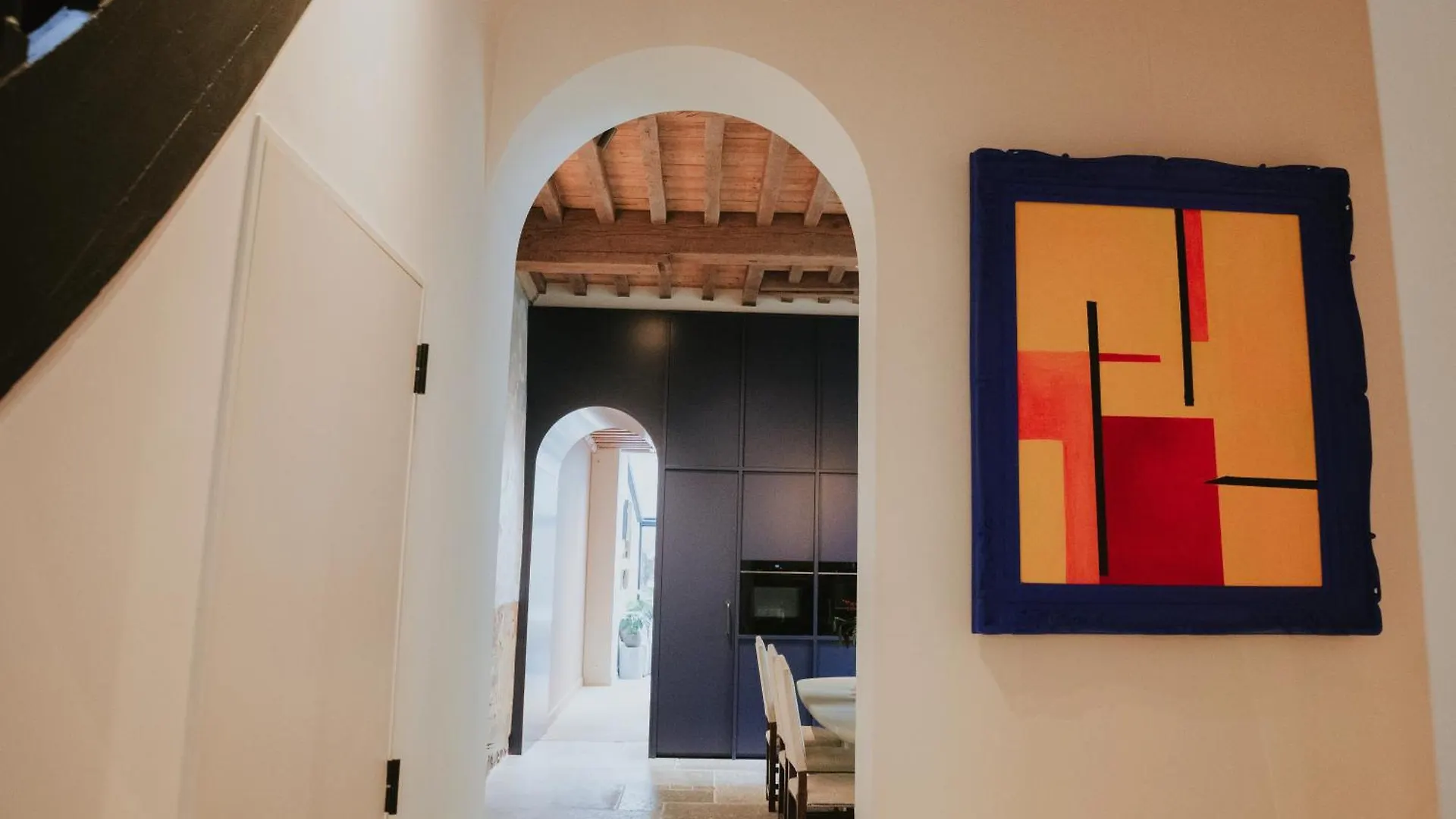 The Burgundy - Boutique B&B Μπριζ Bed and Breakfast